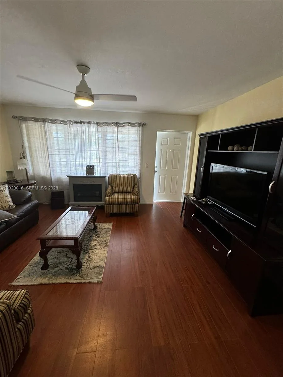 221 Kent M # 221, West Palm Beach, FL 33417