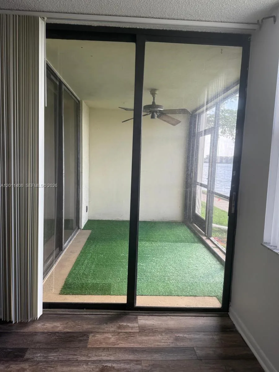 109 Lake Emerald Dr # 102, Oakland Park, FL 33309 photo 10