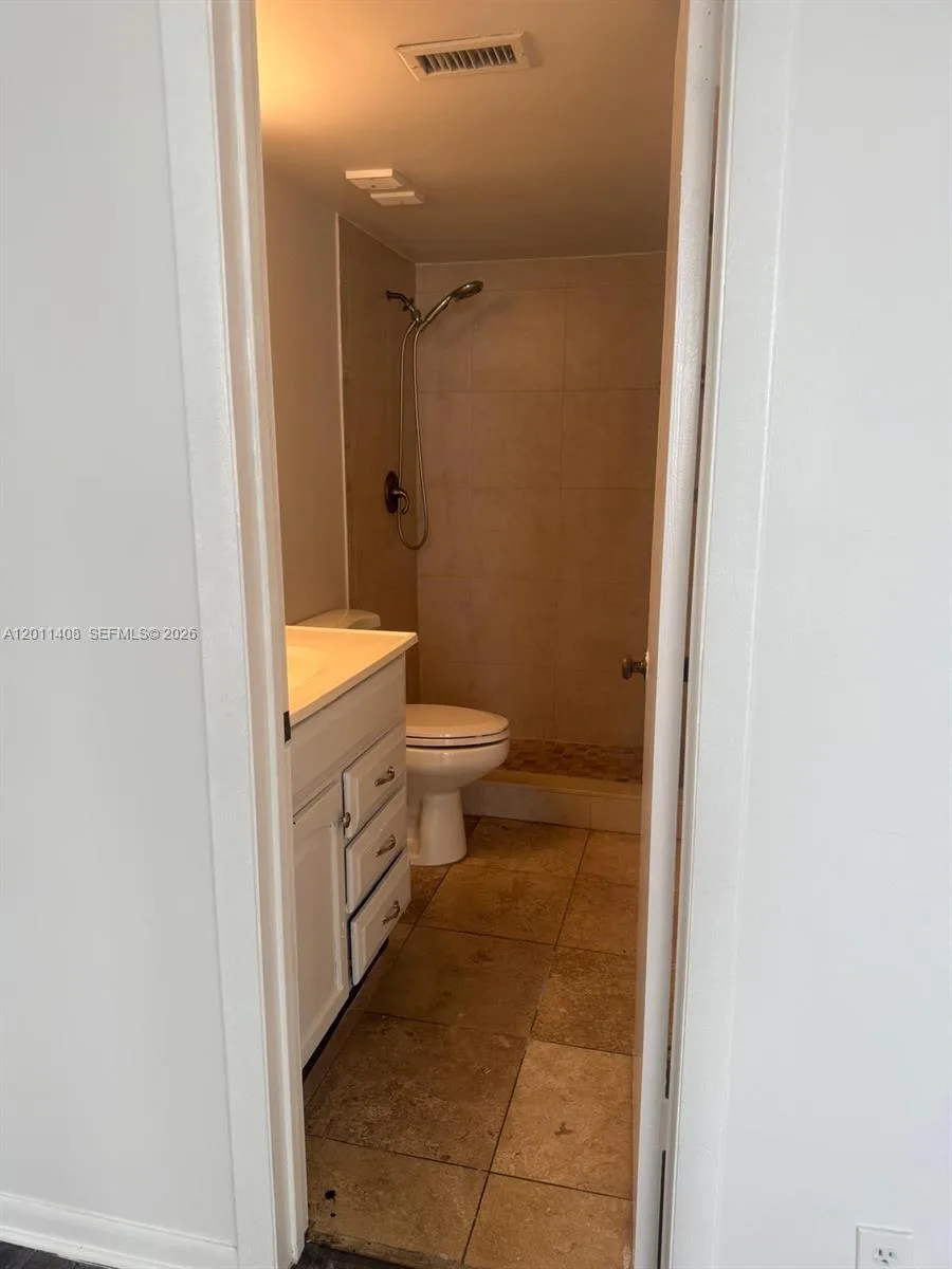 109 Lake Emerald Dr # 102, Oakland Park, FL 33309 photo 13