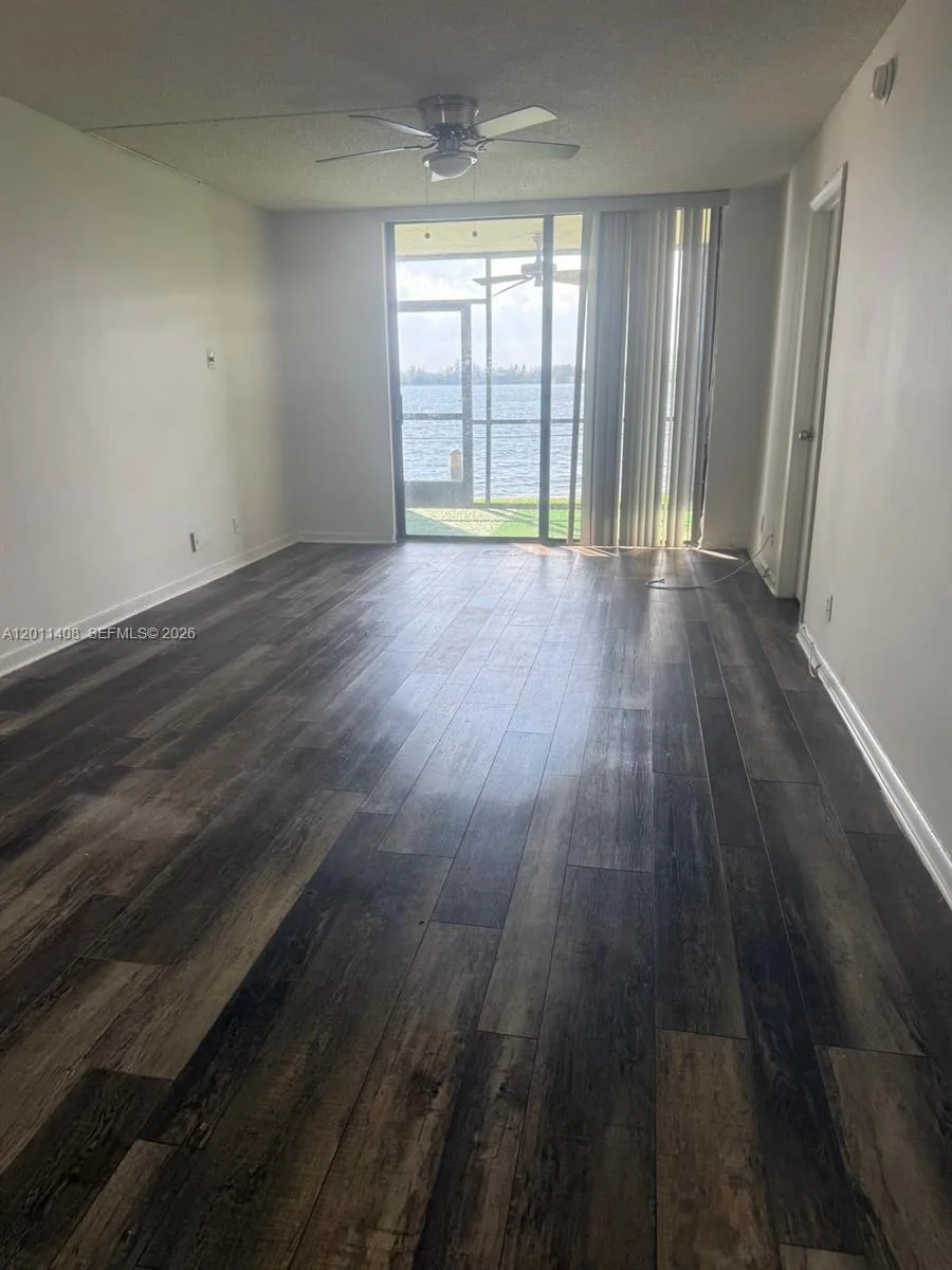 109 Lake Emerald Dr # 102, Oakland Park, FL 33309 photo 6