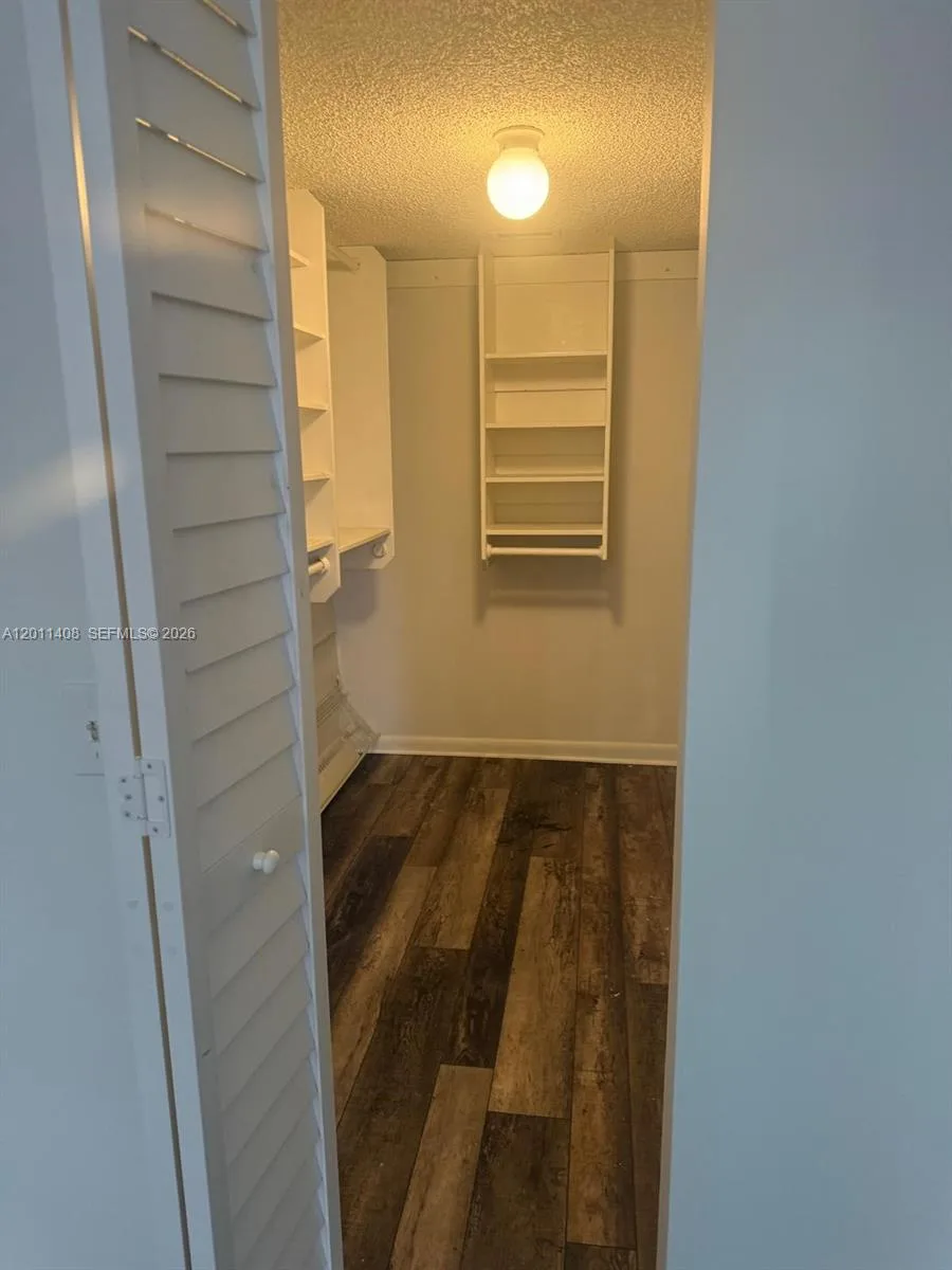 109 Lake Emerald Dr # 102, Oakland Park, FL 33309 photo 9