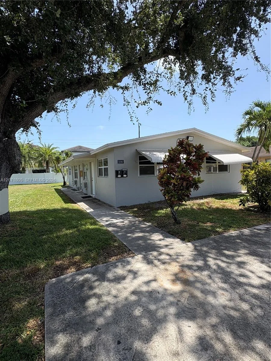 5080 SW 26th AVe # 2, Fort Lauderdale, FL 33312