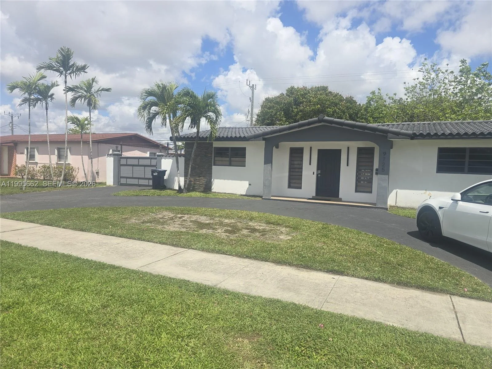 9725 SW 15th St, Miami, FL 33174 photo 2