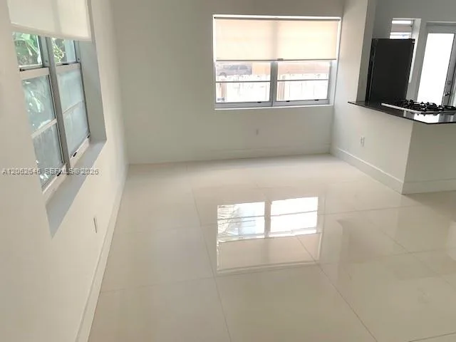 1604 Drexel Ave # 109, Miami Beach, FL 33139 photo 2