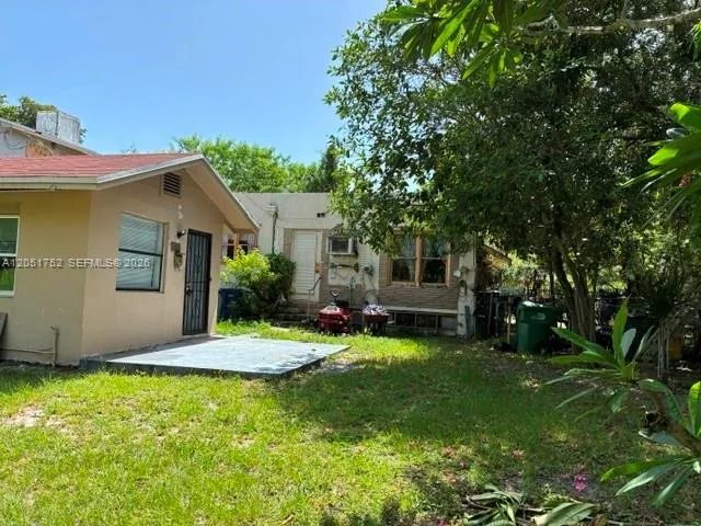 1133 NW 79th Ter, Miami, FL 33150 photo 10