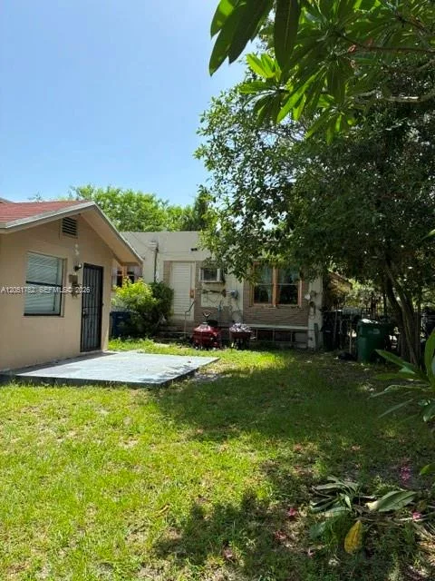 1133 NW 79th Ter, Miami, FL 33150 photo 11