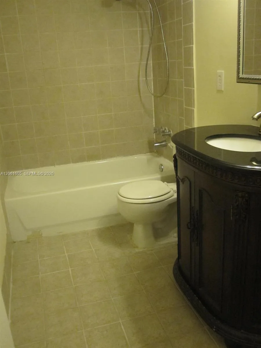 8905 NW 28th Dr # 13, Coral Springs, FL 33065 photo 3