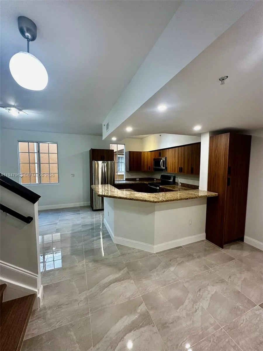 2941 NE 185th St # 1312, Aventura, FL 33180 photo 11