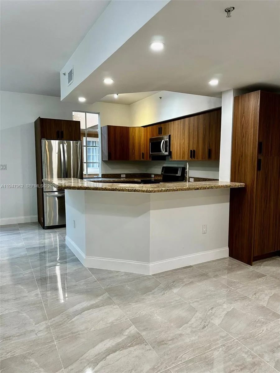 2941 NE 185th St # 1312, Aventura, FL 33180 photo 12