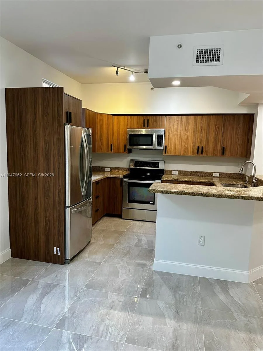 2941 NE 185th St # 1312, Aventura, FL 33180 photo 13