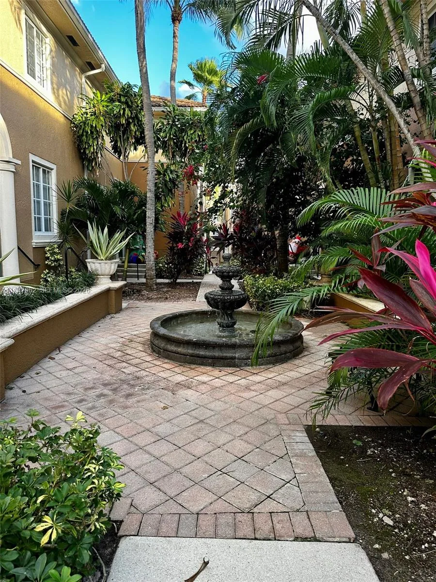 2941 NE 185th St # 1312, Aventura, FL 33180 photo 2