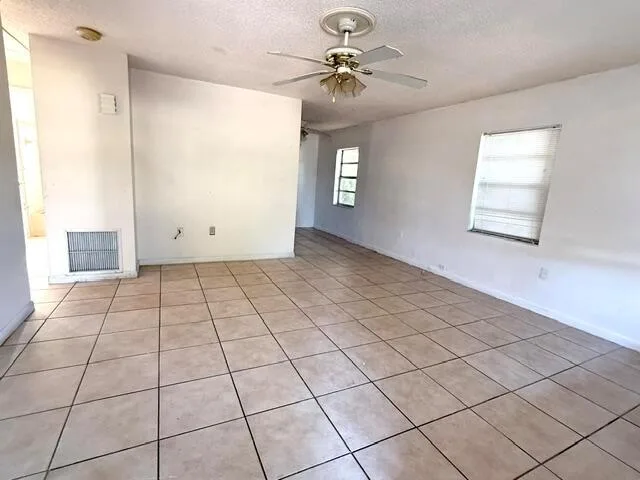 301 N 20th Street, Fort Pierce, FL 34950 — zdjęcie 3