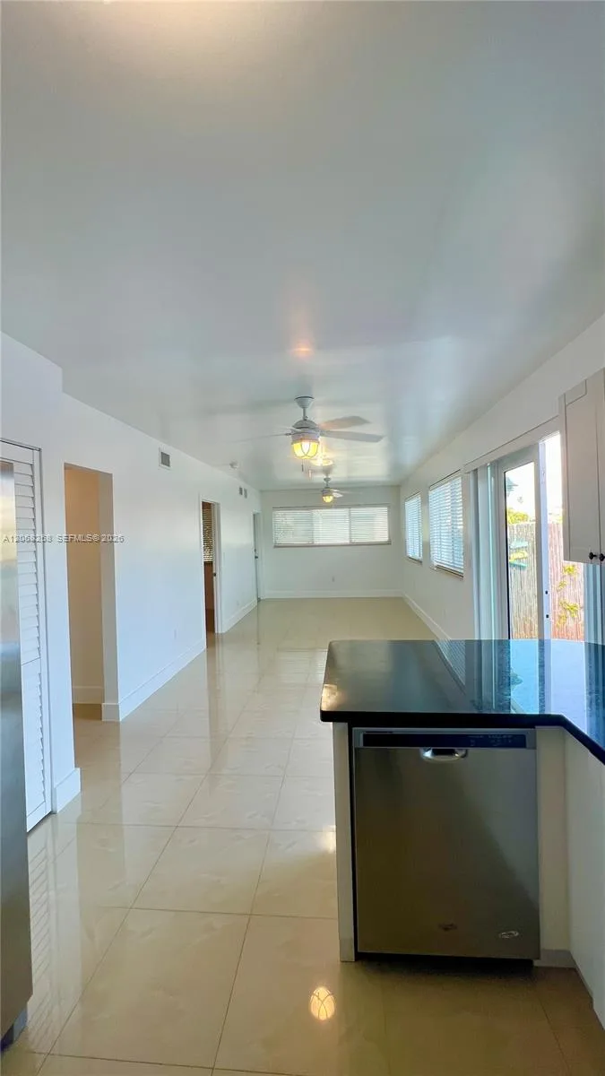 8227 Crespi Blvd # 4, Miami Beach, FL 33141 photo 12