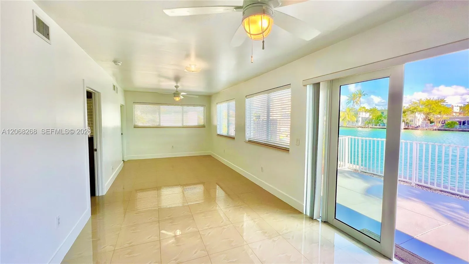8227 Crespi Blvd # 4, Miami Beach, FL 33141 — zdjęcie 3