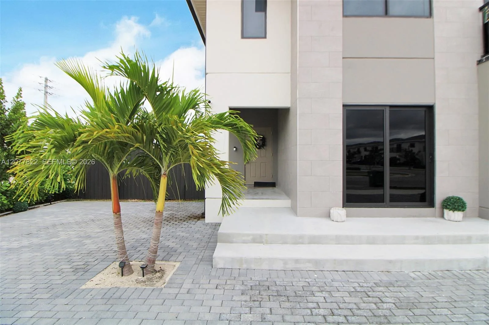 320 NW 13th Ct, Florida City, FL 33034 photo 9
