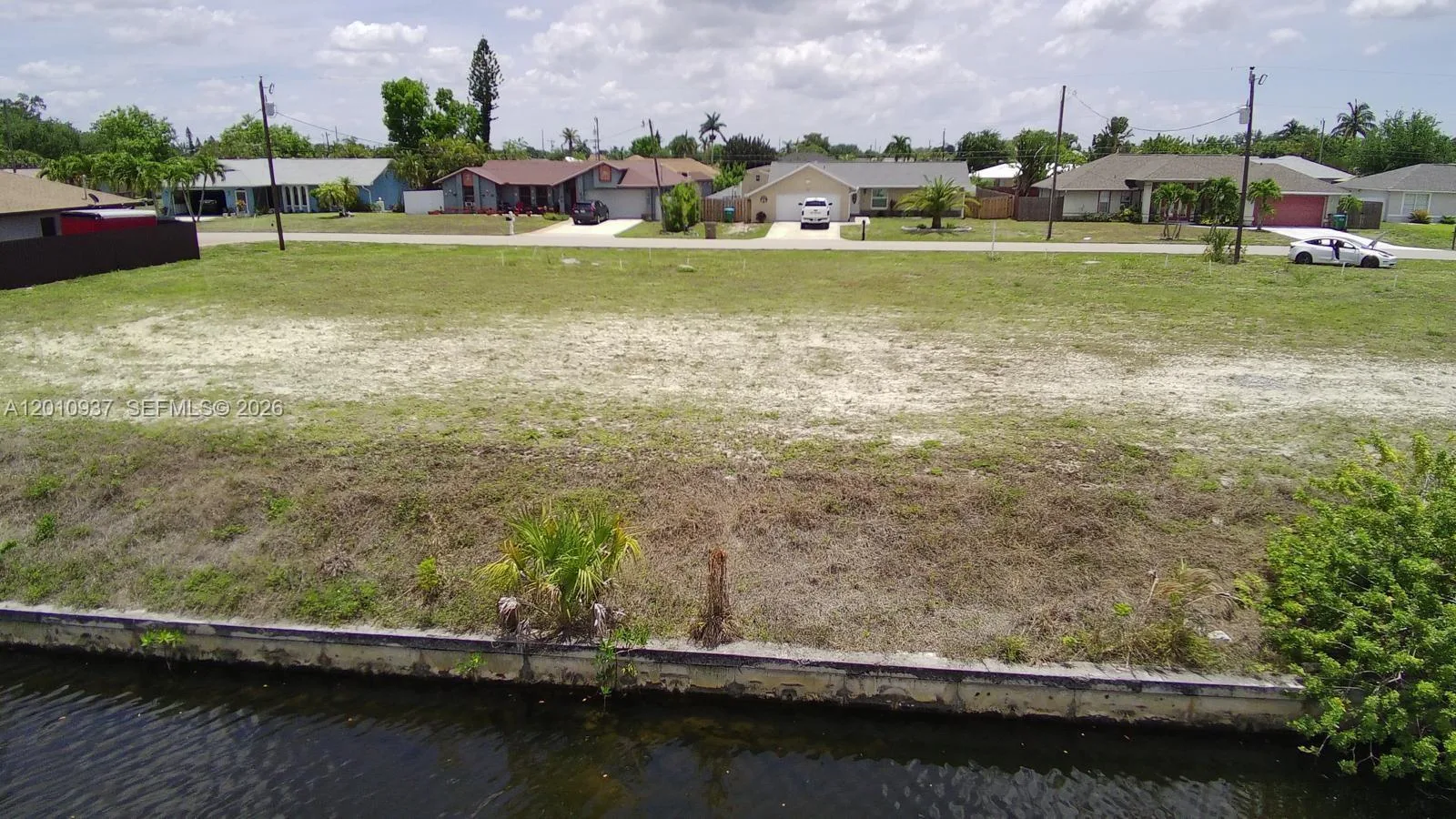 1020 SE 13th Ave, Cape Coral, FL 33990 photo 9