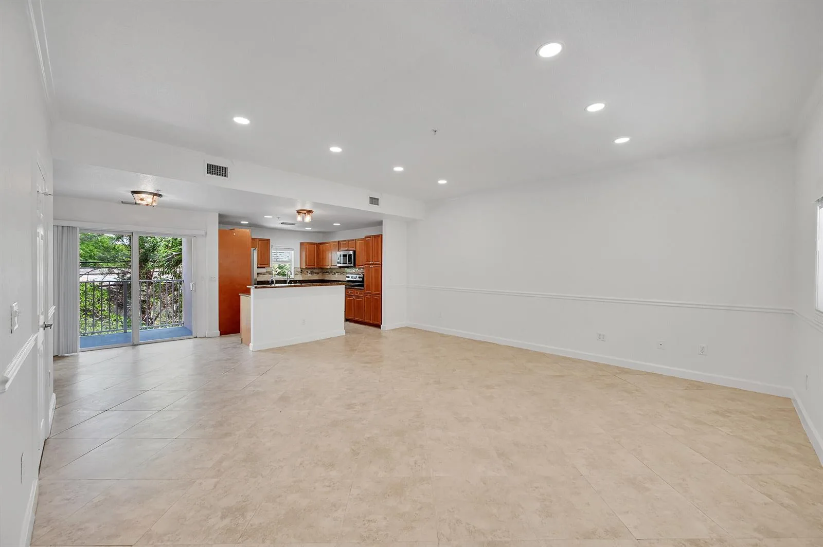 453 NE 1ST Street, Pompano Beach, FL 33060 photo 5