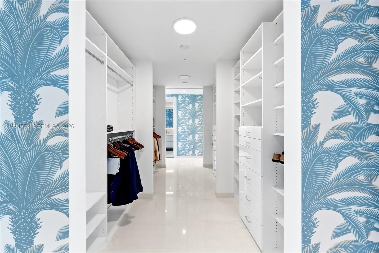 300 Biscayne Boulevard Way # 901E, Miami, FL 33131 photo 3