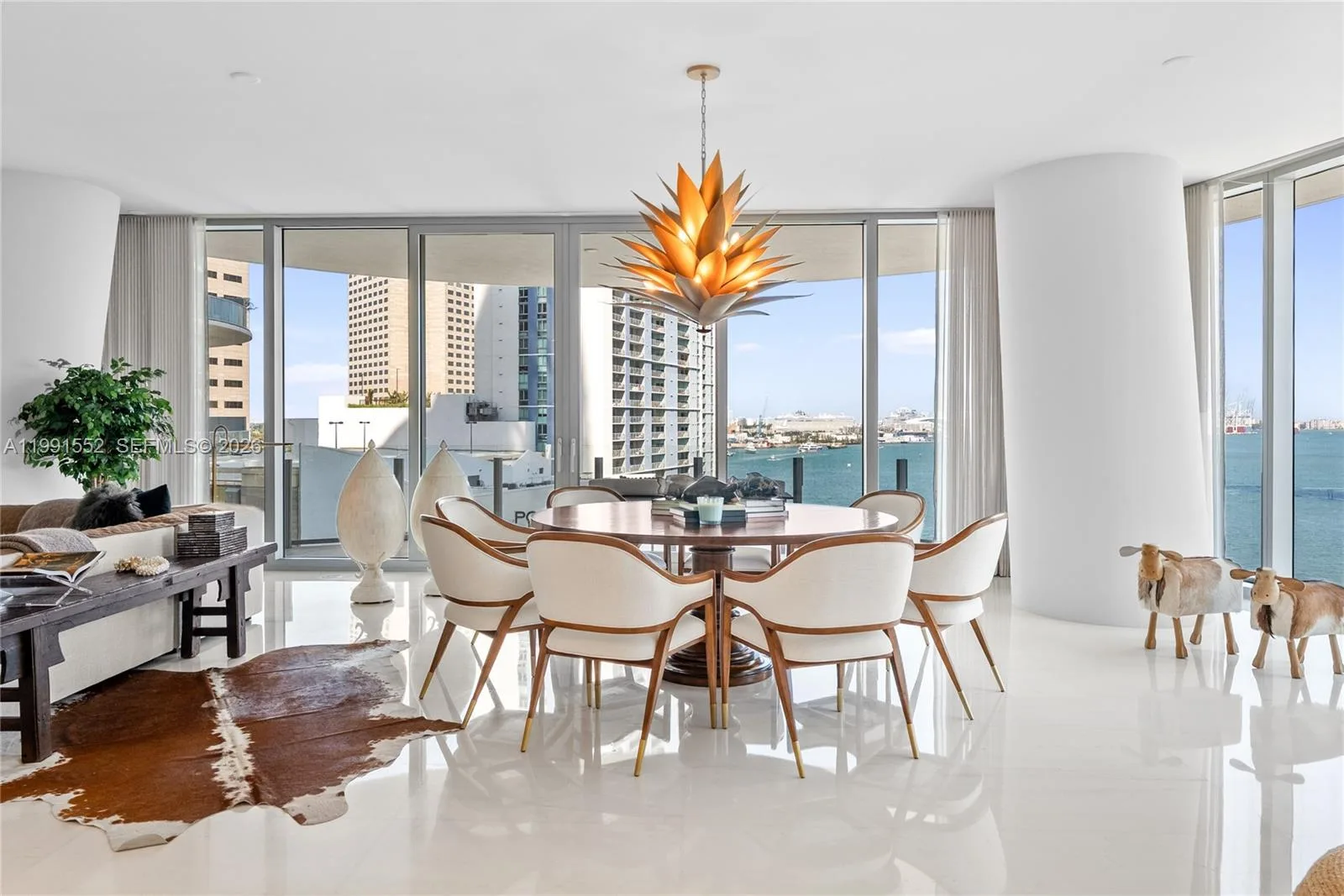 300 Biscayne Boulevard Way # 901E, Miami, FL 33131 photo 4