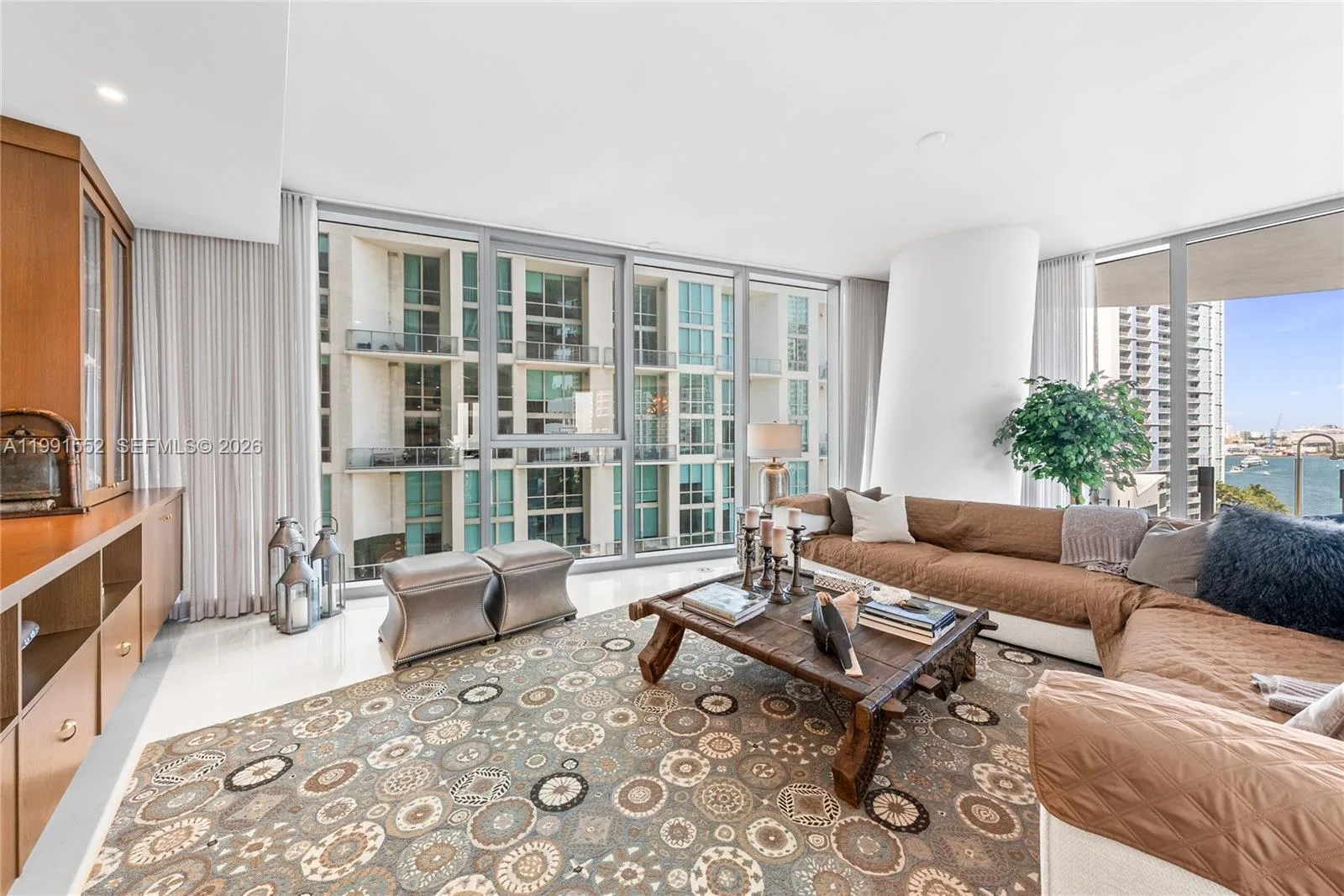 300 Biscayne Boulevard Way # 901E, Miami, FL 33131 photo 6