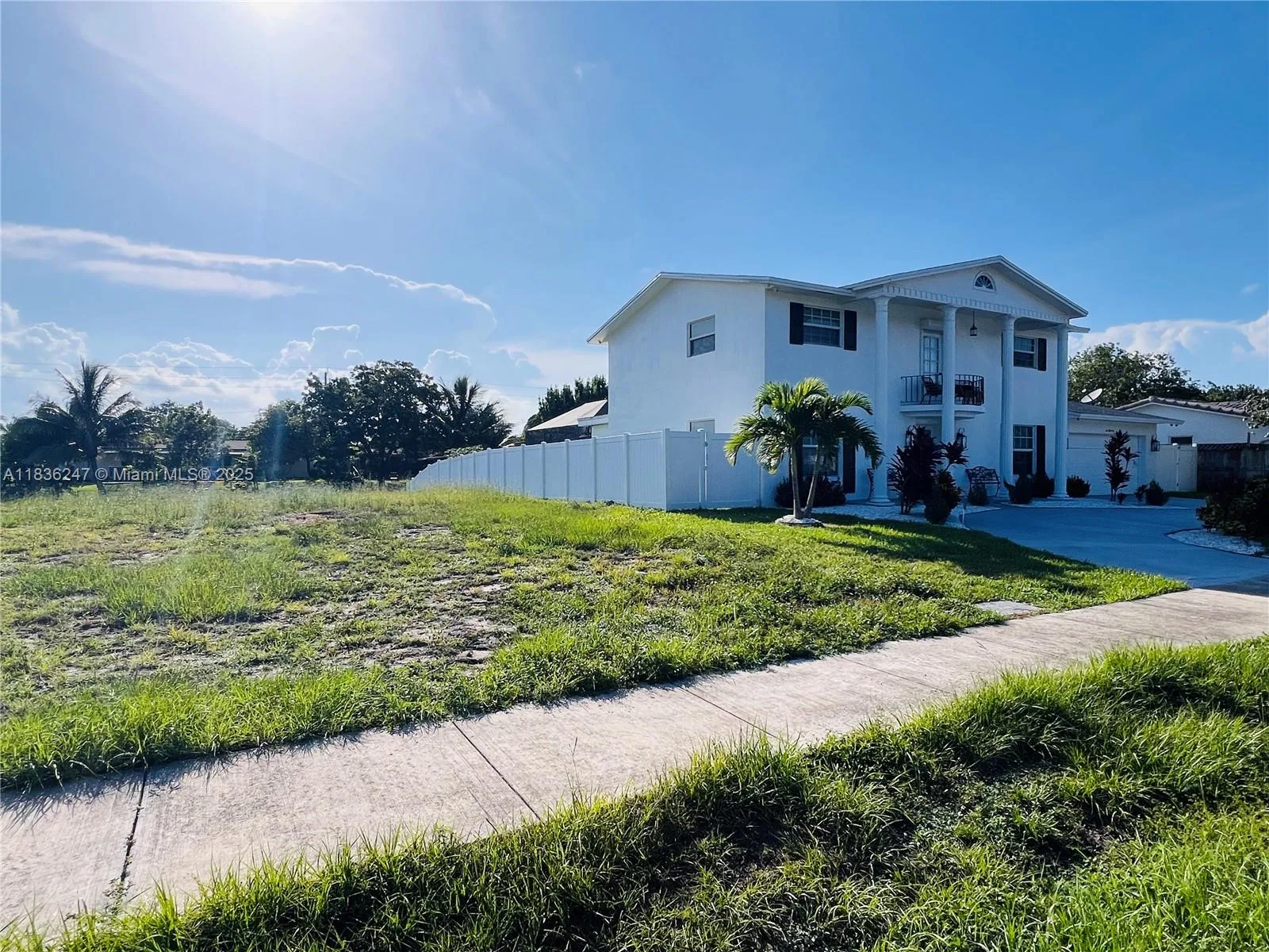 641 NW 42nd Ave, Coconut Creek, FL 33066 photo 3