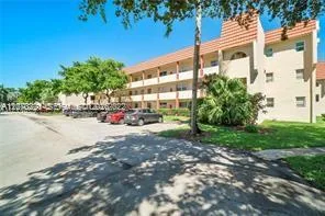8081 N Sunrise Lakes Dr # 110, Sunrise, FL 33322