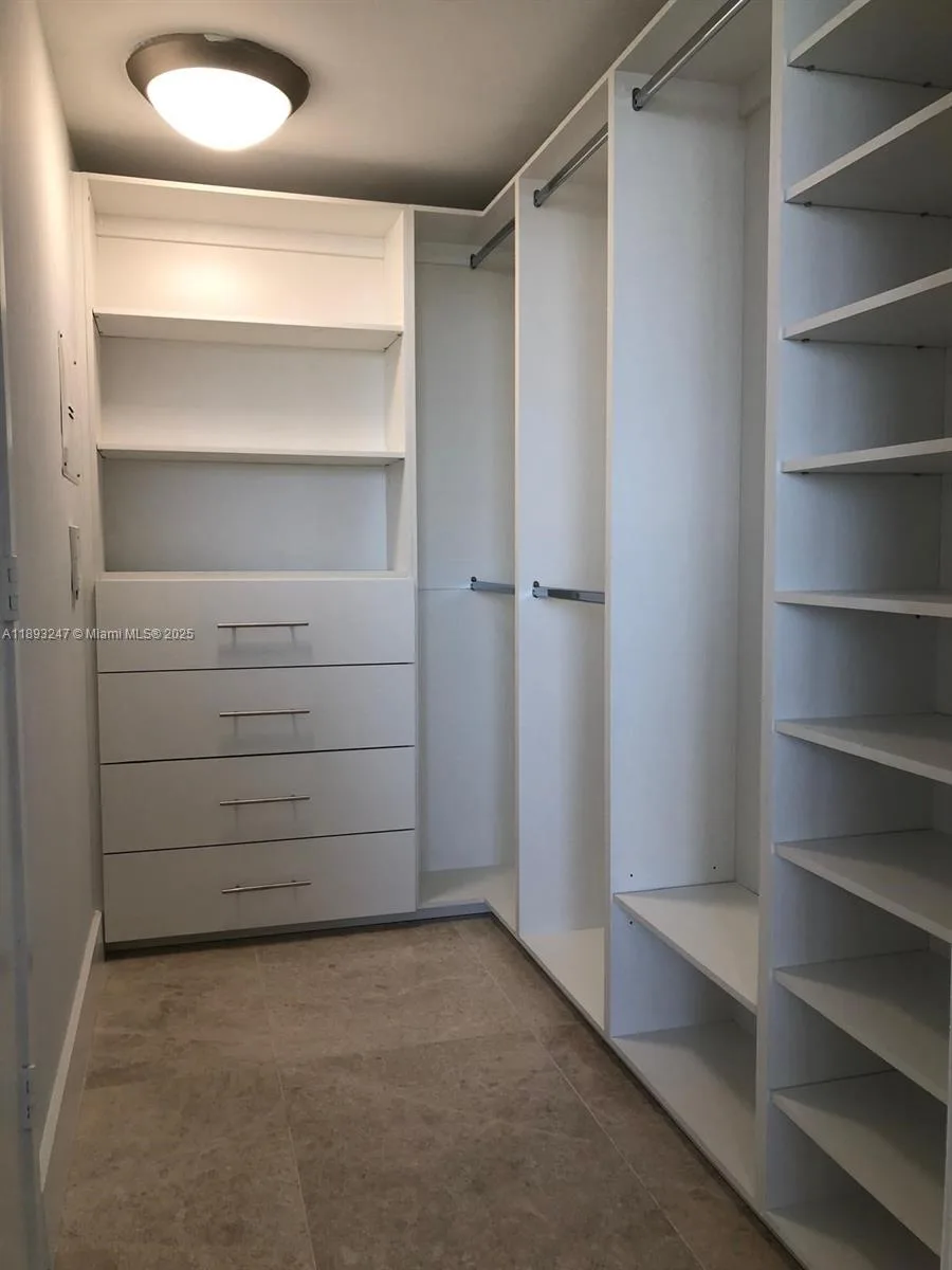 50 Biscayne Blvd # 702, Miami, FL 33132 photo 7
