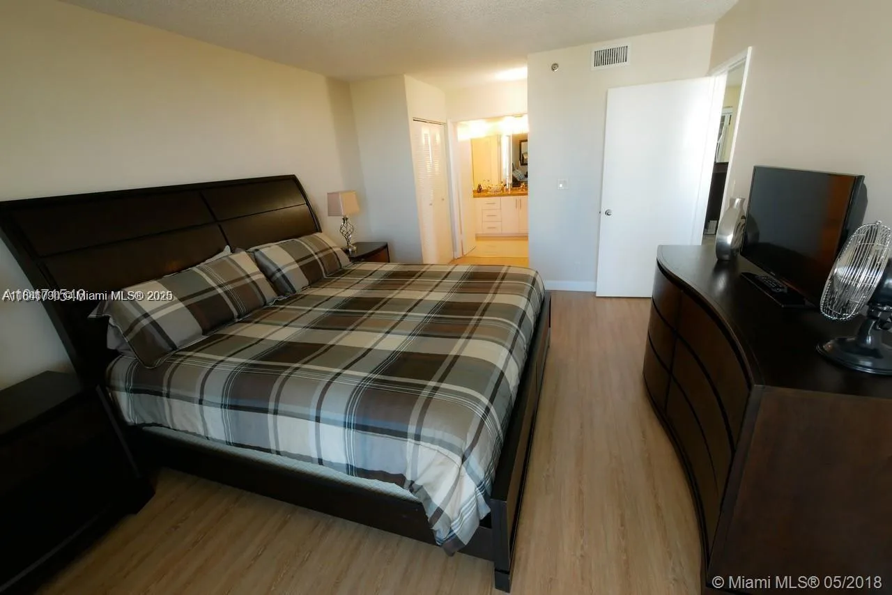 3300 NE 192nd St # 1107, Aventura, FL 33180 photo 10
