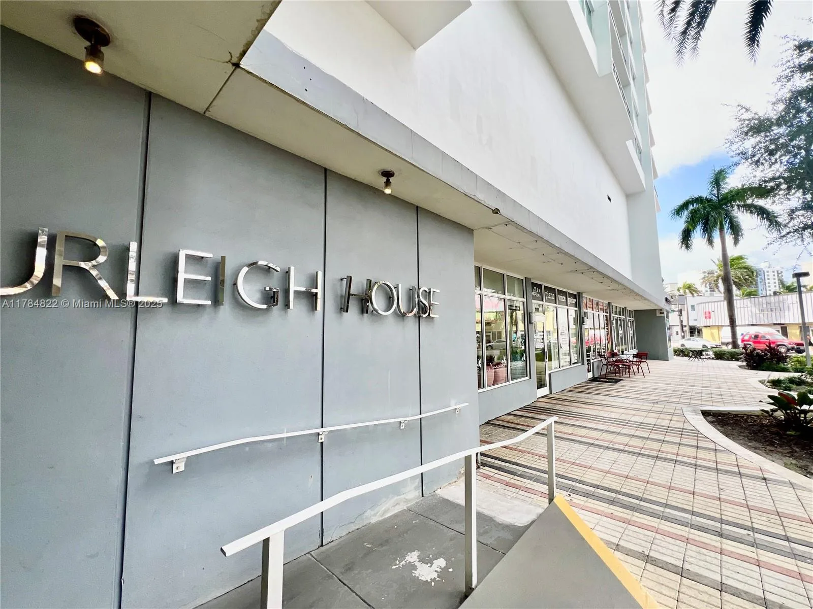 7135 Collins Ave # 621, Miami Beach, FL 33141 photo 10
