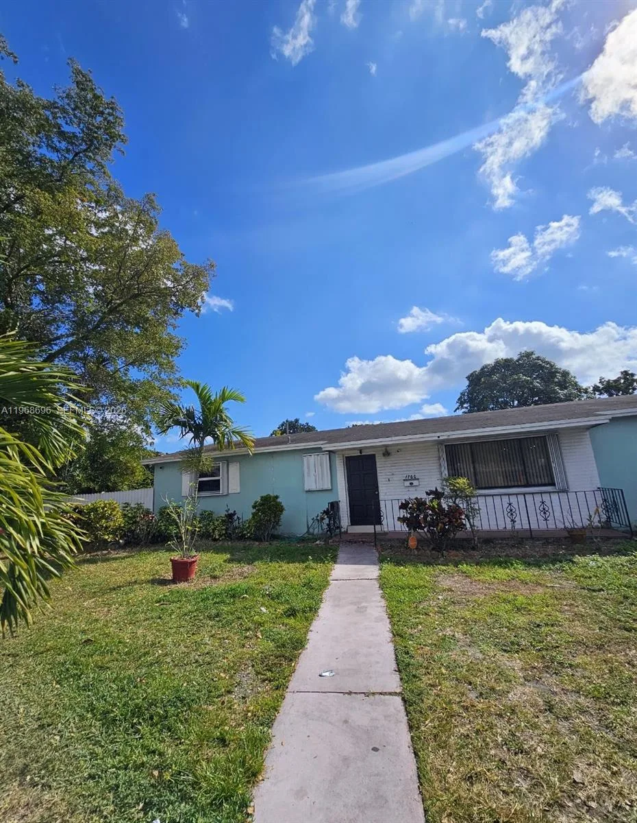 1760 NW 135th St, Miami, FL 33167