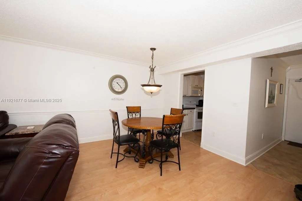 201 178th Dr # 323, Sunny Isles Beach, FL 33160 photo 11