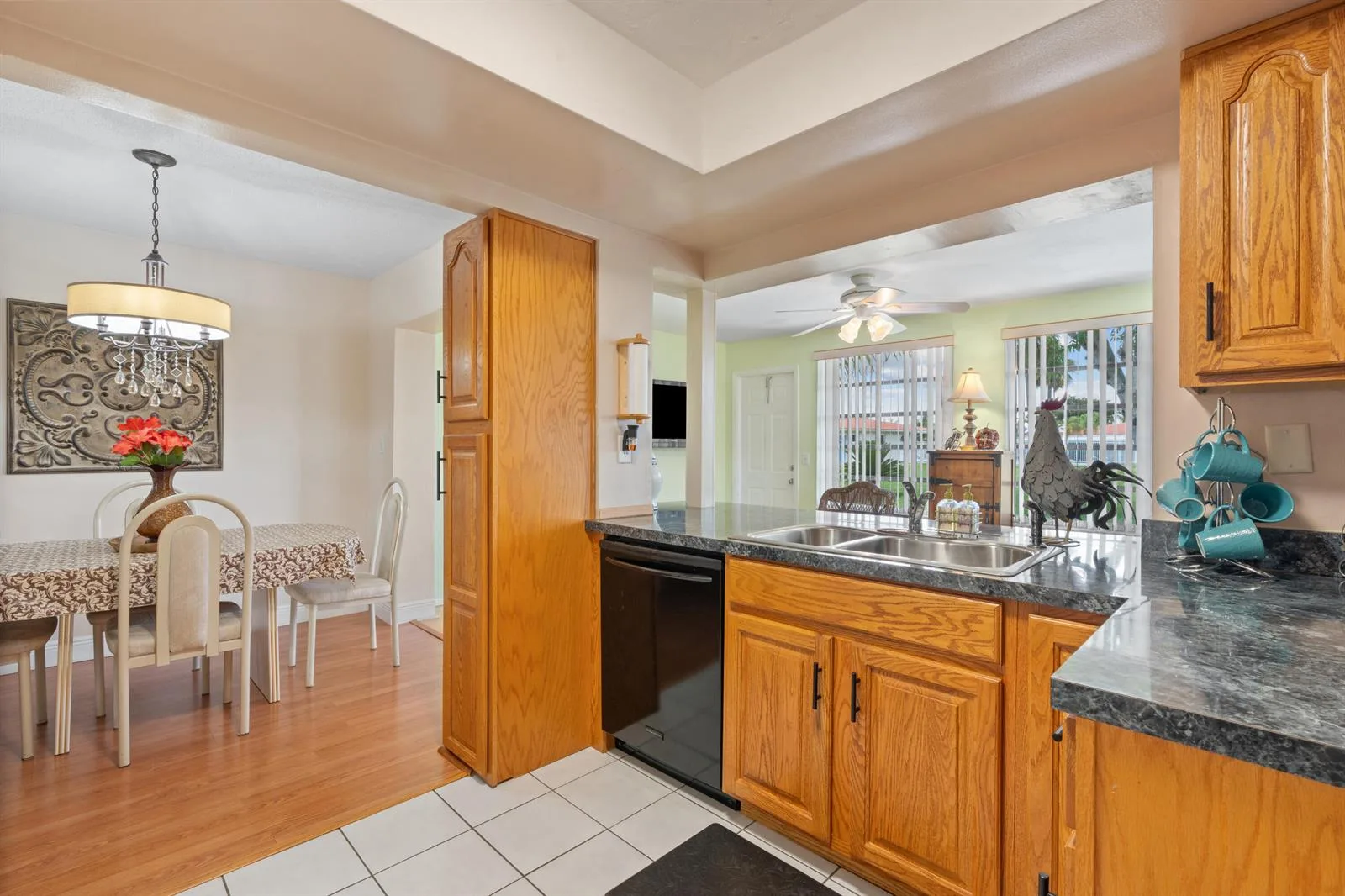 5017 NW 49th Road, Tamarac, FL 33319 photo 9