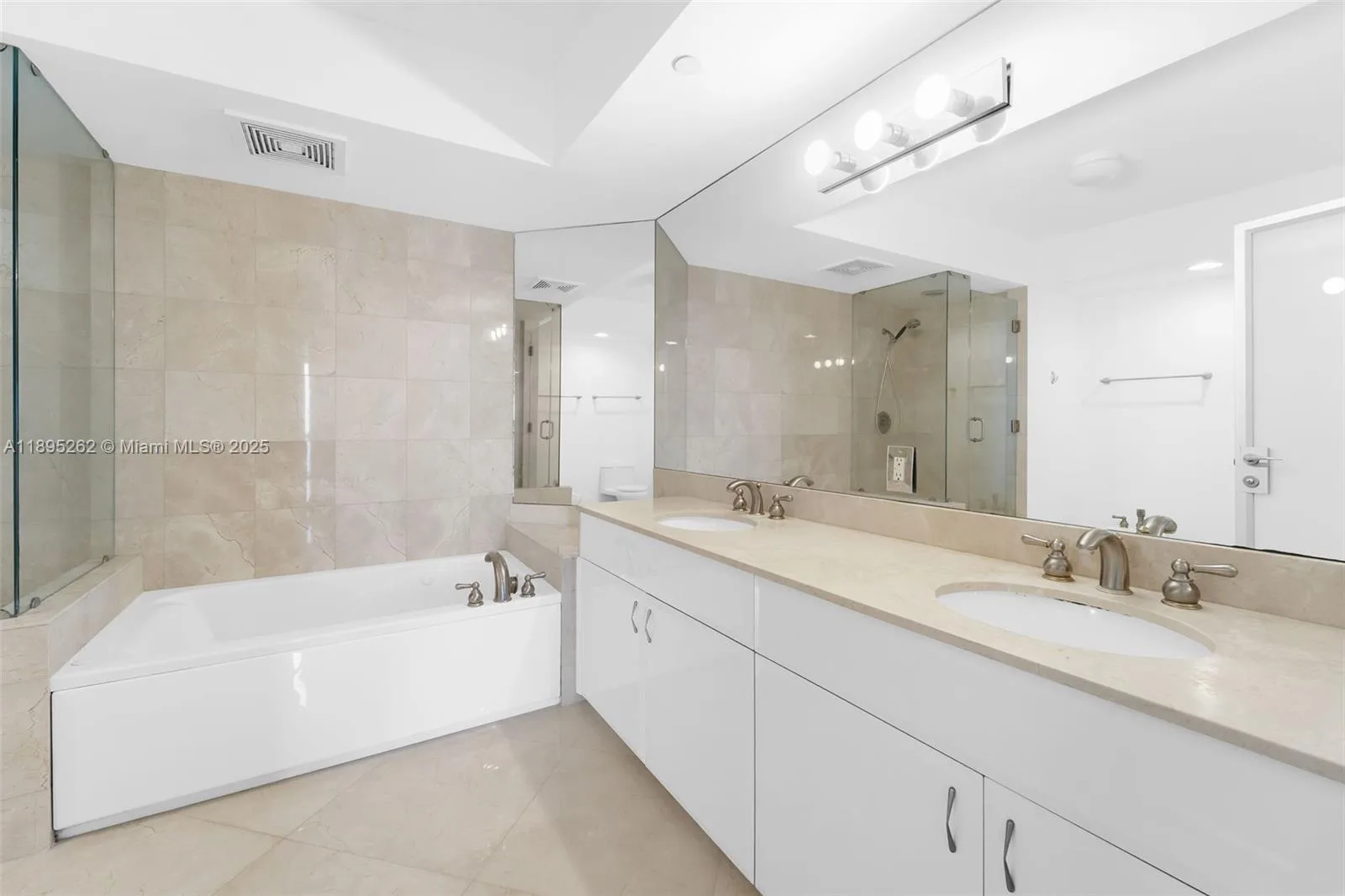 6365 Collins Ave # 4002, Miami Beach, FL 33141 photo 11