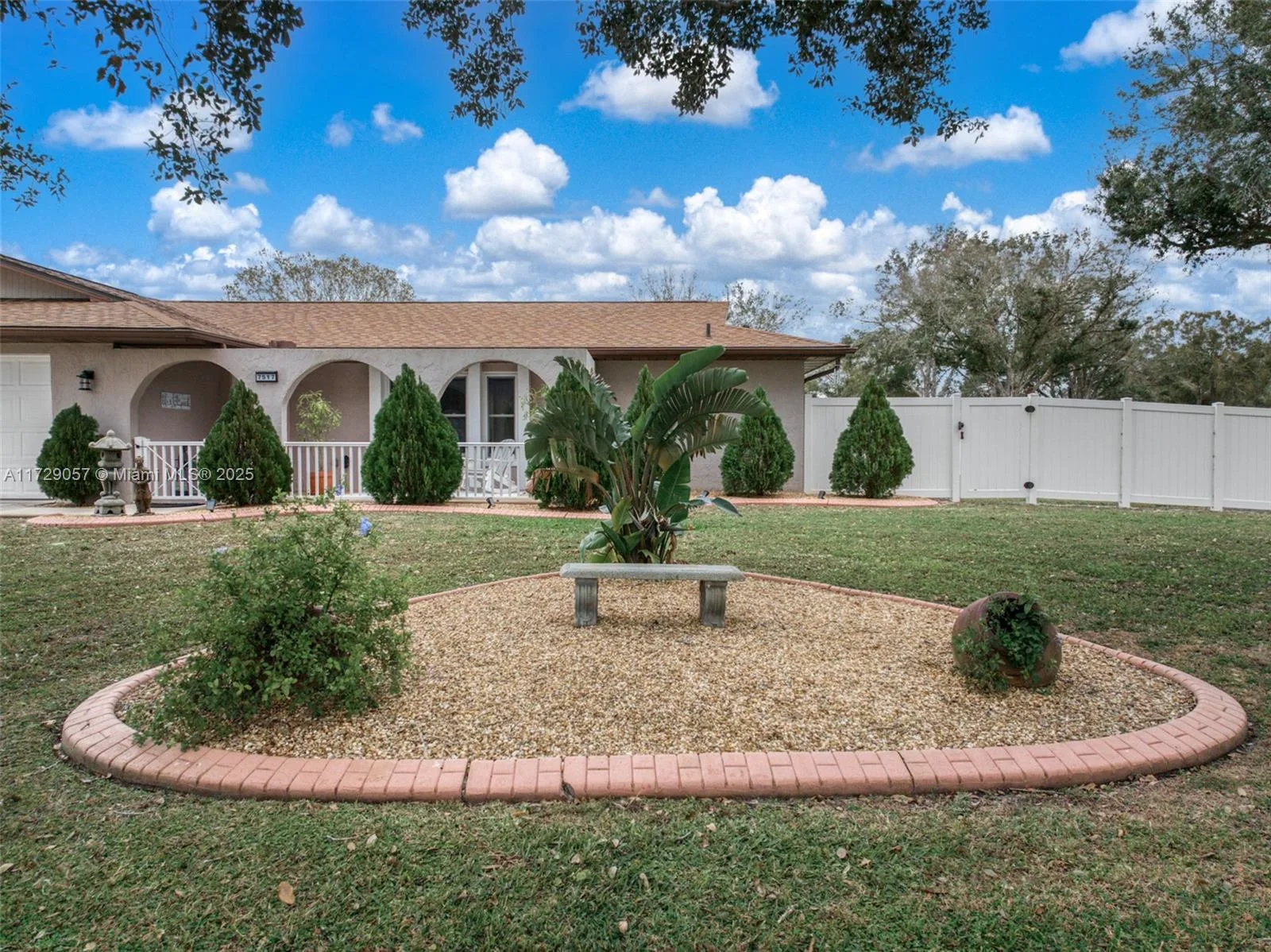 7517 HONEYSUCKLE, Sebring, FL 33876 photo 3
