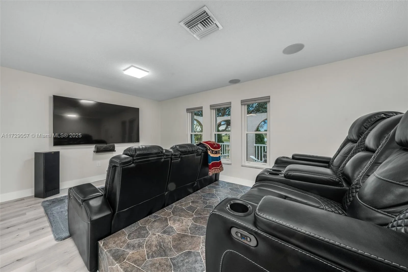 7517 HONEYSUCKLE, Sebring, FL 33876 photo 5