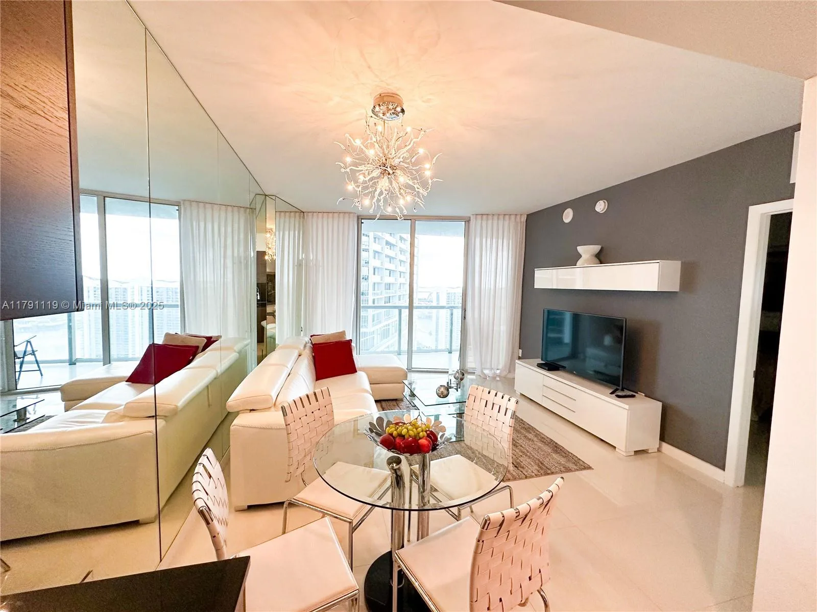 495 Brickell Ave # 4508, Miami, FL 33131 photo 4