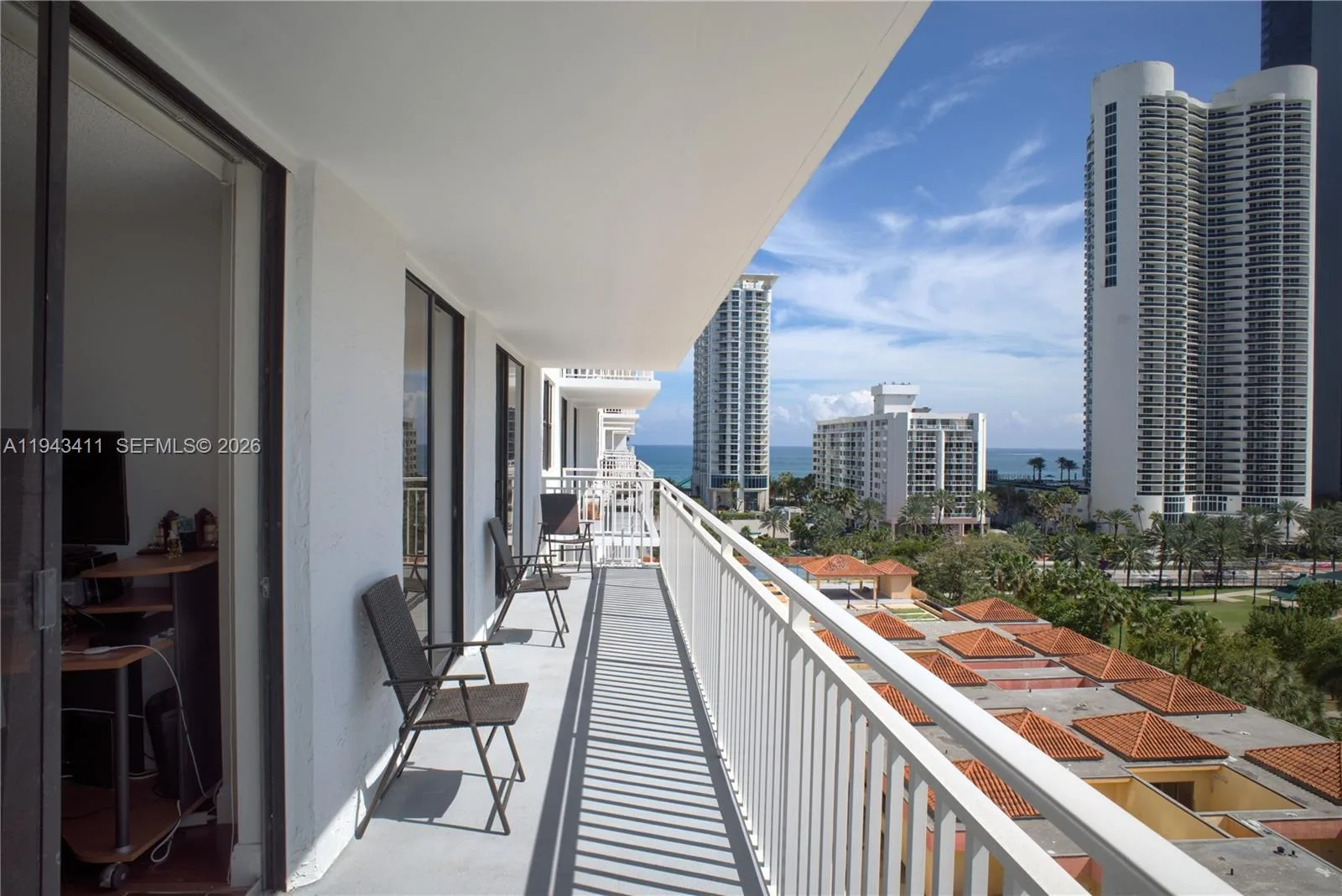 210 174th St # 1008, Sunny Isles Beach, FL 33160