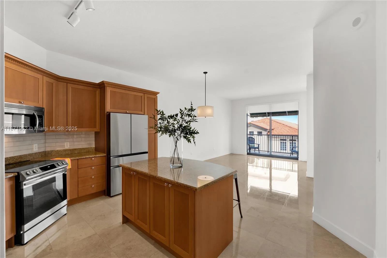 55 Merrick Way # 818, Coral Gables, FL 33134