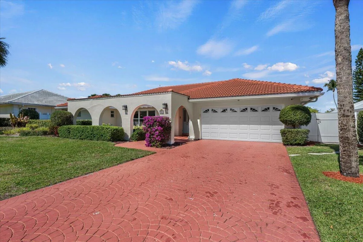 103 Olympus Circle, Jupiter, FL 33477
