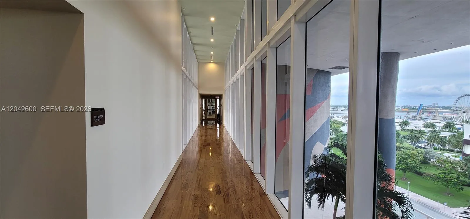 50 Biscayne Blvd # 5202, Miami, FL 33132 photo 8