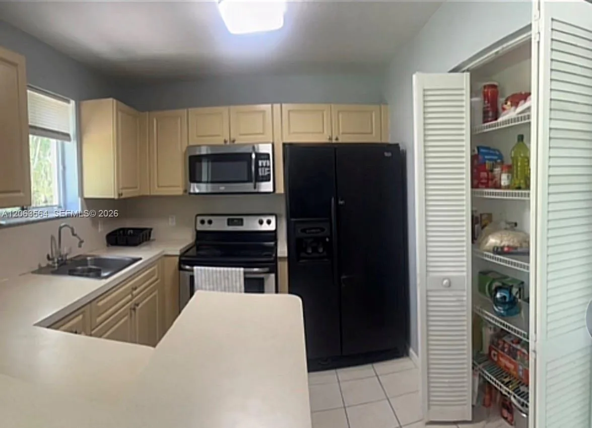 3500 Briar Bay Blvd # 106, West Palm Beach, FL 33411 photo 2