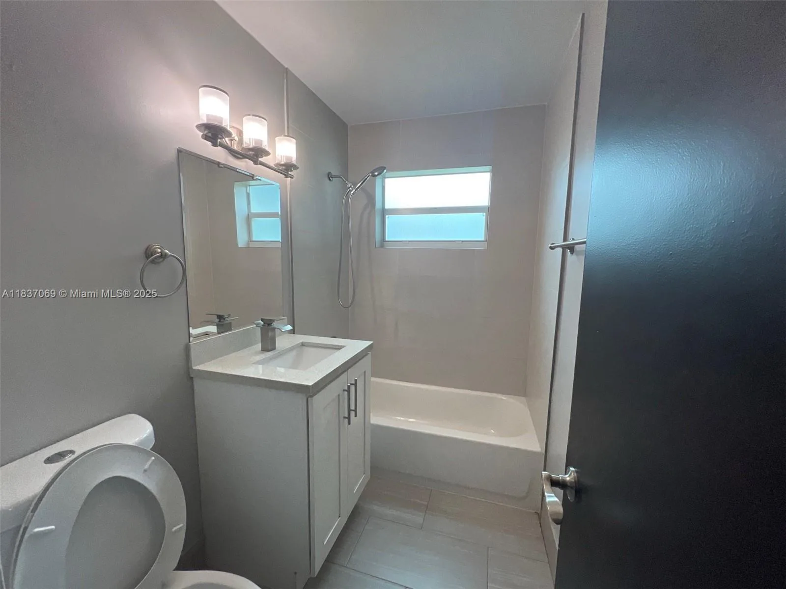 2569 NW 61st Ave, Margate, FL 33063 photo 4