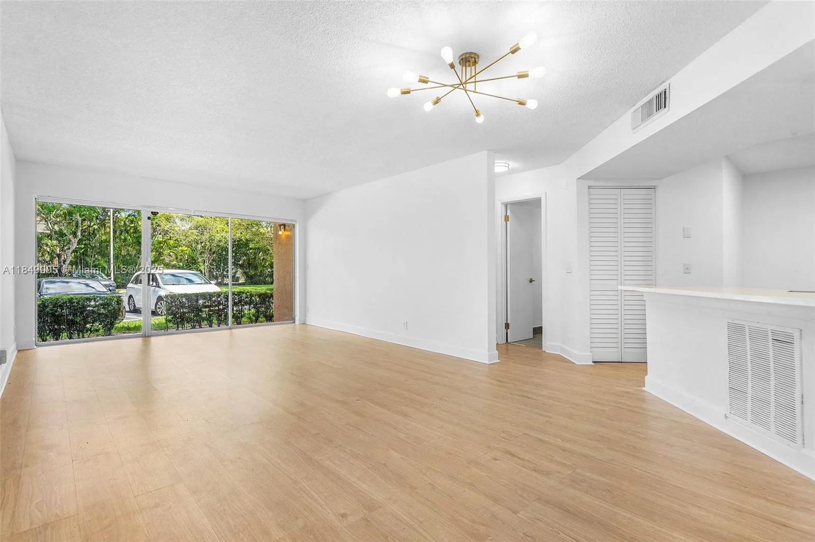 8721 Wiles Rd # 105, Coral Springs, FL 33067 photo 3