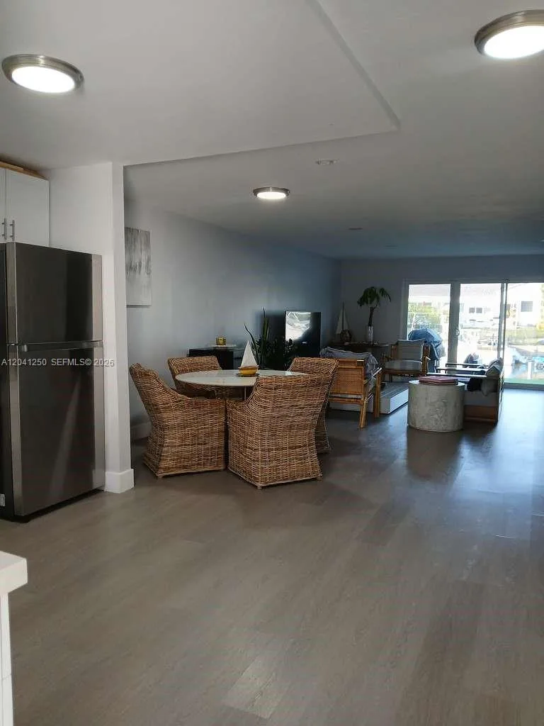 1937 NE 123rd St, North Miami, FL 33181 photo 2