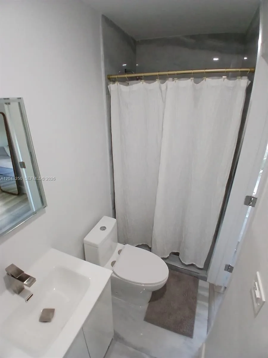 1937 NE 123rd St, North Miami, FL 33181 photo 4