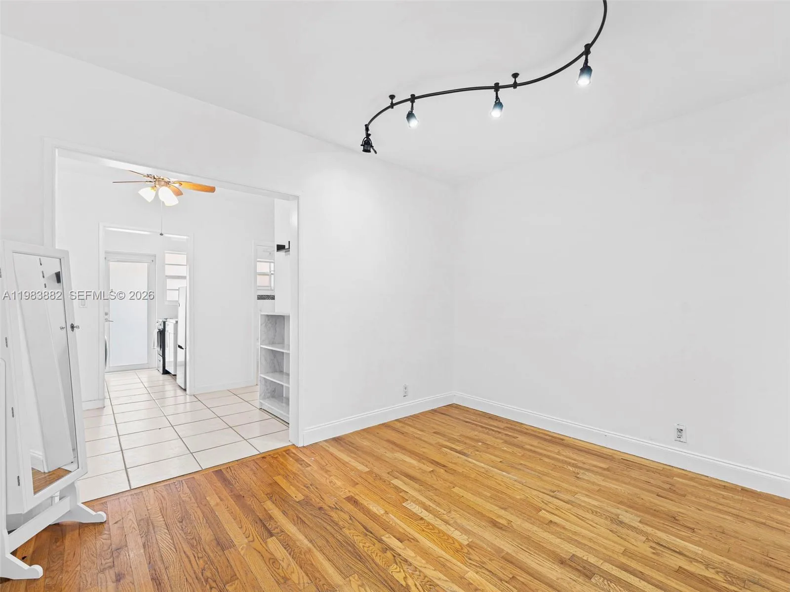1235 Euclid Ave # 16, Miami Beach, FL 33139 photo 3