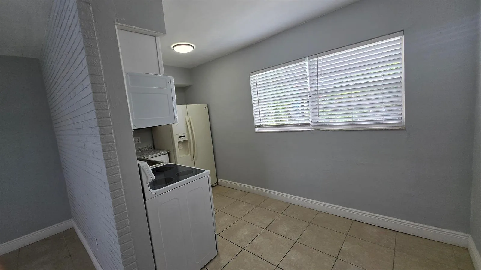 16951 NE 18th Avenue # 14, Miami, FL 33162 photo 4