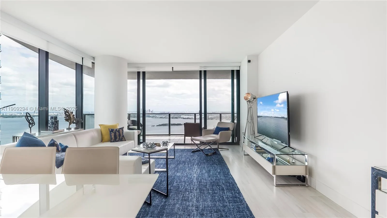 650 NE 32nd St # 3807, Miami, FL 33137