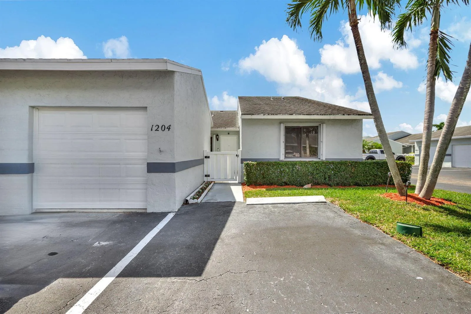 2640 W Gately Dr Drive W # 1204, West Palm Beach, FL 33415