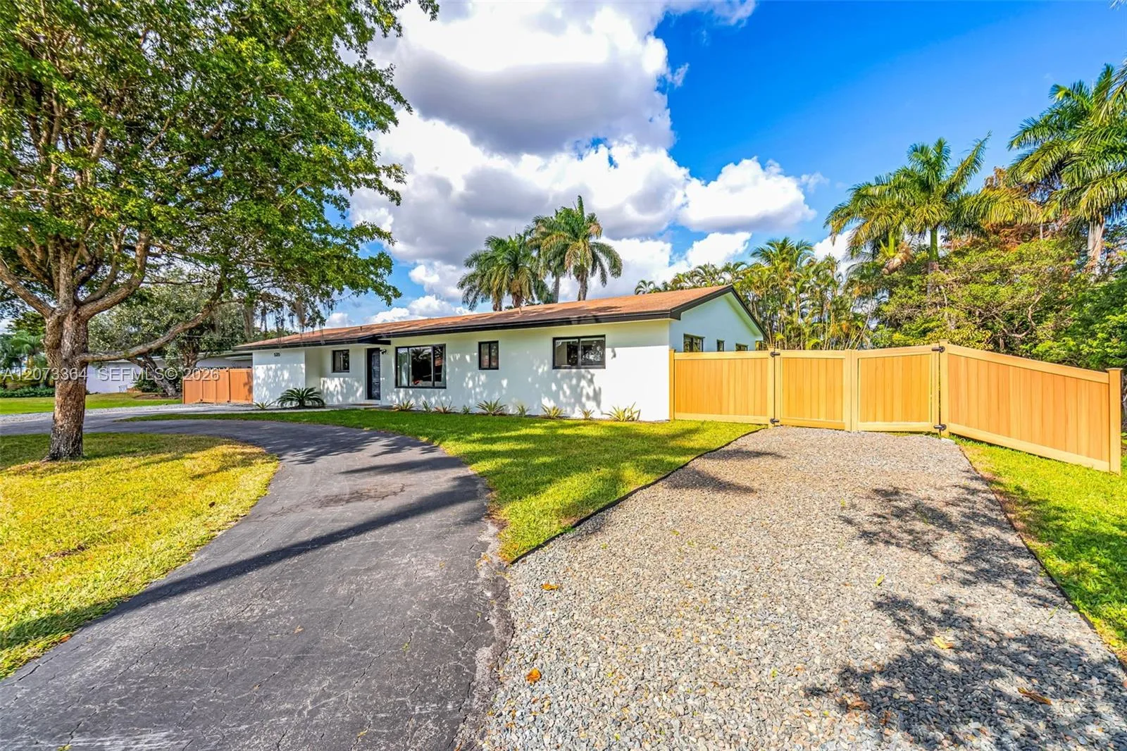 535 N Biscayne River Dr, Miami, FL 33169